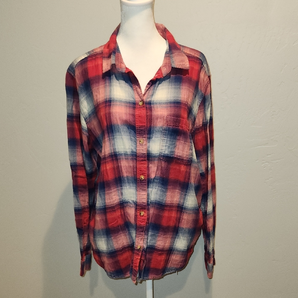 American Eagle Outfitters Red and Blue Plaid Shirt- XL